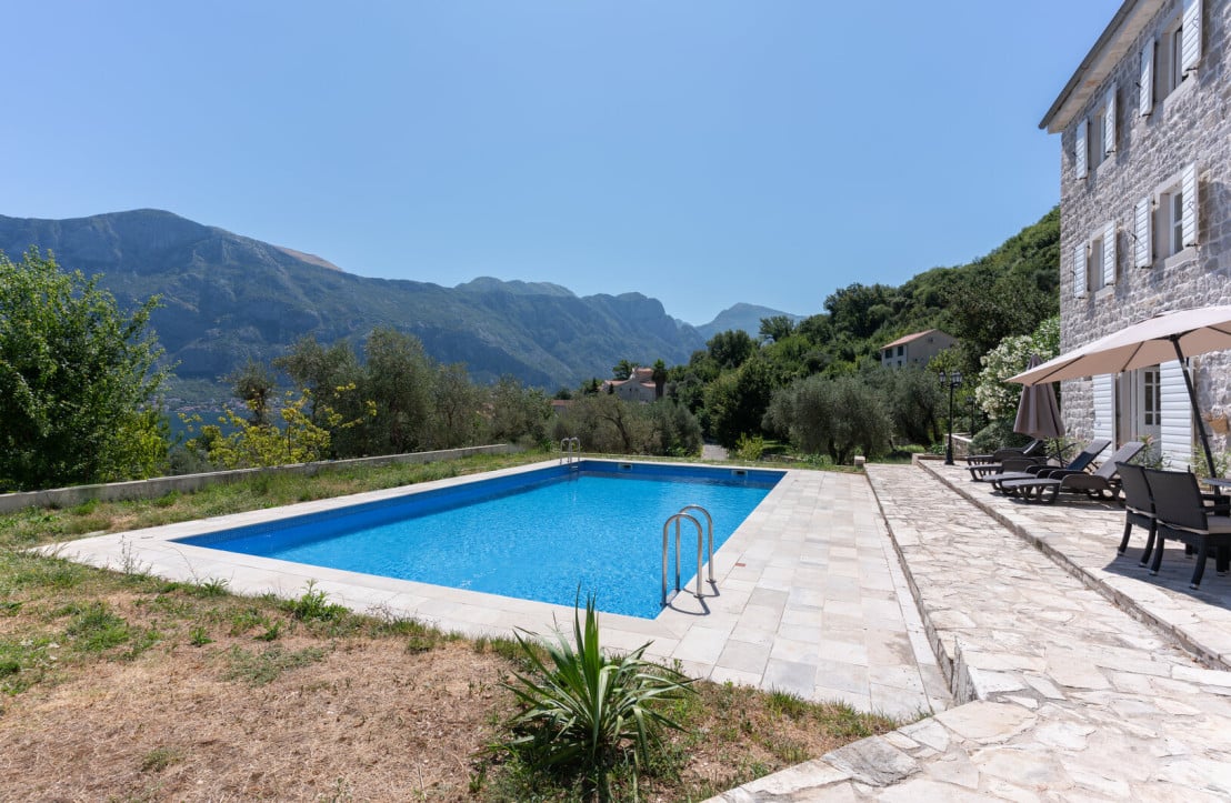 Splendid Stone Palaces Estate with Pool